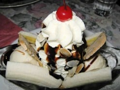 How Do You Make A Banana Split And What Toppings Do You Put On It?