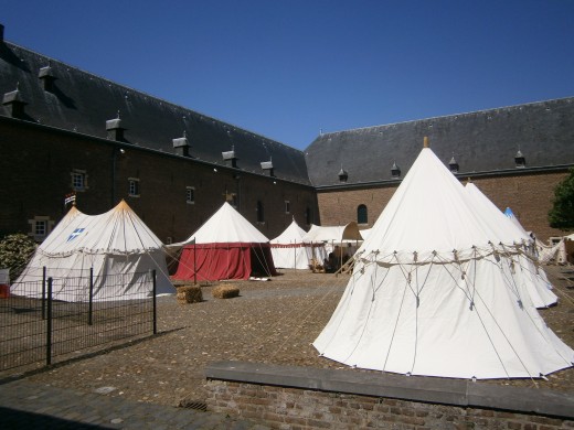 The first courtyard, the main entry gate is just to the left.