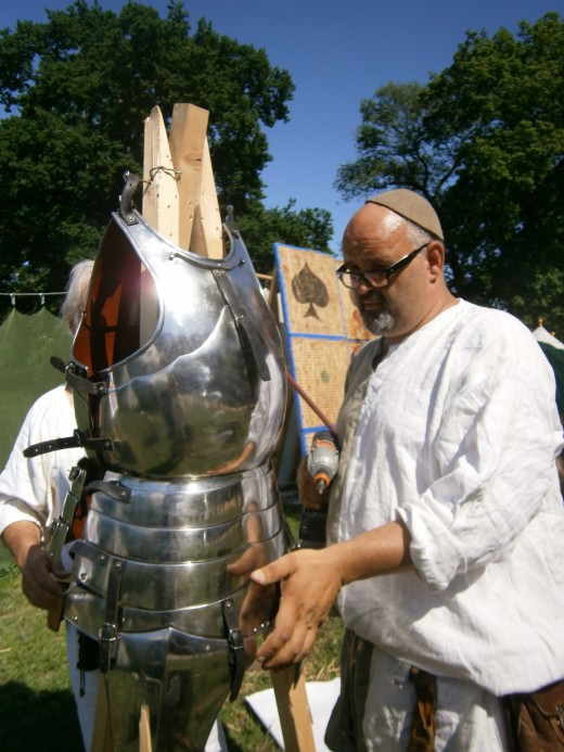 Making sure the armour is secured tightly. 