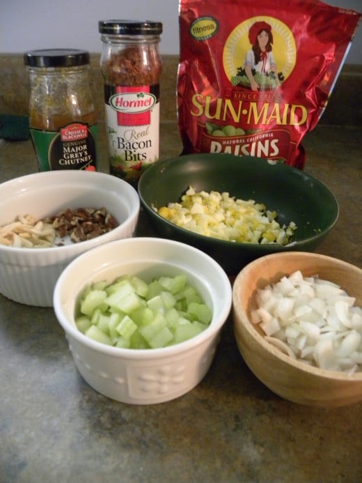 Condiments for curry can be sweet, salty, crunchy, tangy....whatever strikes your fancy. 