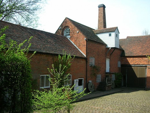 Sarehole Mill is close to both the Bog and Tolkien's childhood home. It served as the inspiration behind the mill in Hobbiton in the Shire.
