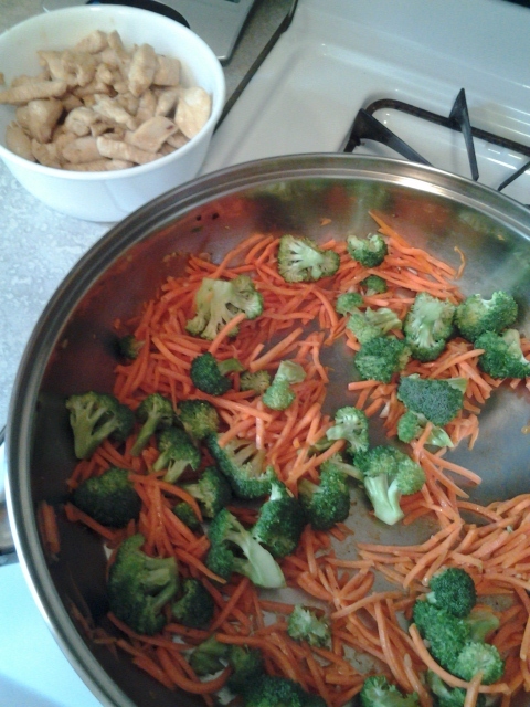broccoli and carrots with chicken set aside
