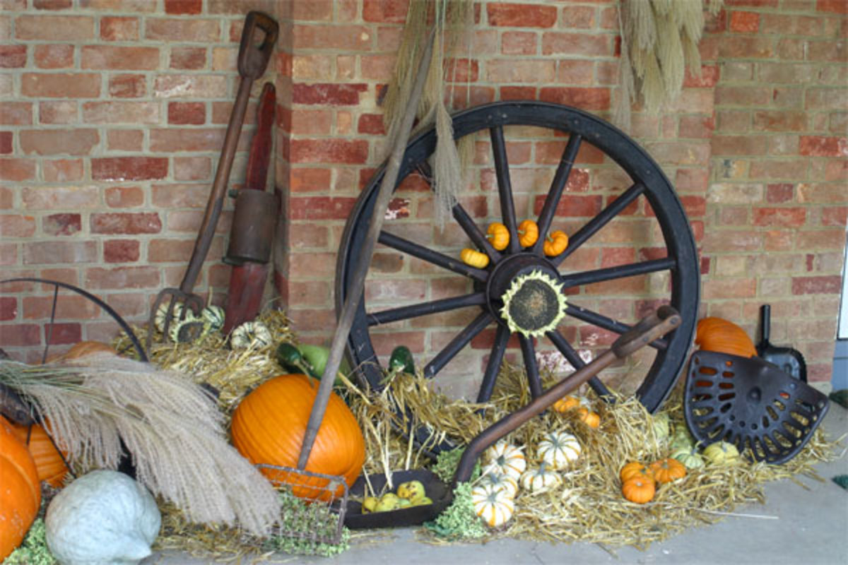 Decorating Your Yard for the Fall Season