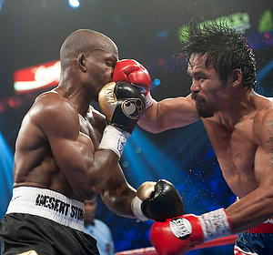 Bradley and Pacquiao on the ring