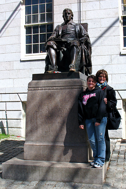 'The Statue of Three Lies'