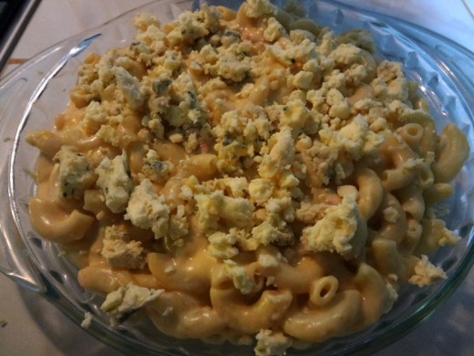 Sprinkle mac with blue cheese