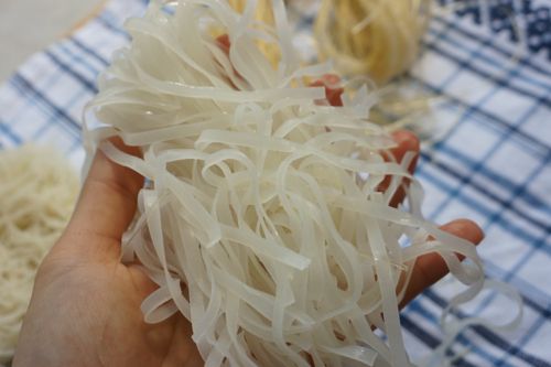 Flat rice noodle - banh pho