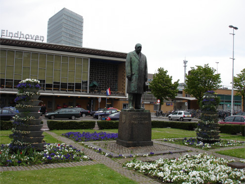 Garden view of A F Philips's statue, Eindhoven Garden view of A F Philips's statue, Eindhoven