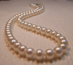 The Healing Power and Beauty of Pearls