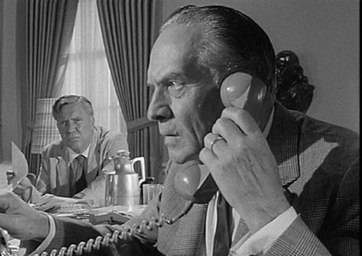Edmond O'Brien and Fredric March in Seven Days in May (1964)