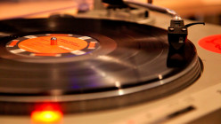 What to Look for When Buying a Turntable
