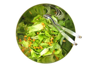 Make delicious caesar salad.