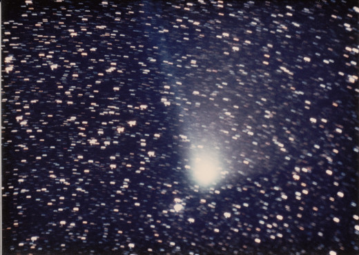 April 11, 1986 | 17 minute 55 second exposure, started at 3:09 am local time (13:09 Greenwich Mean Time — Coordinated Universal Time [UTC]) | Tahiti International Golf Course, Commune of Papara, Tahiti, French Polynesia | Fujichrome 400 film