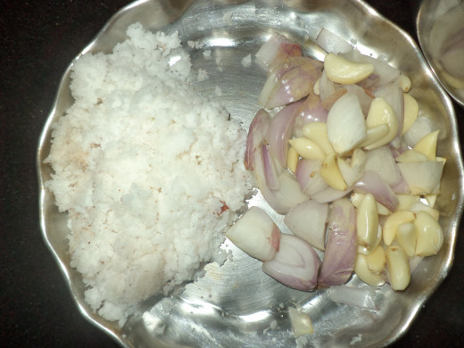 Grated coconut, onion and garlic cloves