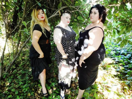 My all time favorite pic. Lala, Me, and Morganna. Lala's boyfriend Joel took this pic.. 