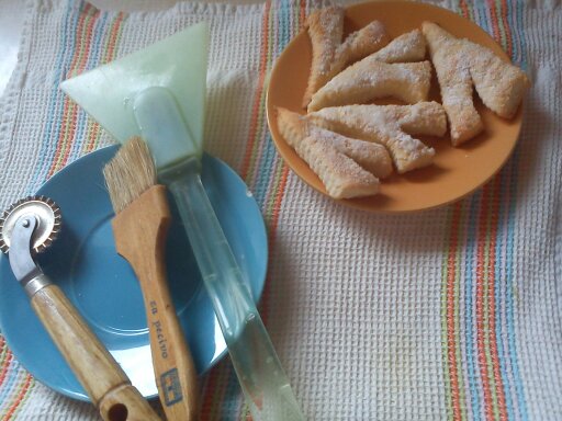 Here you can see the delicate presentation of the CVITI cookies.  Without these tools, they would be very hard to make.