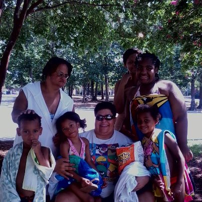 Beach Bunnies, Malaki (bottom left), Maria, Vanessa, Cherish, Annette (top left) , Jacey (back), Evanne (right top).