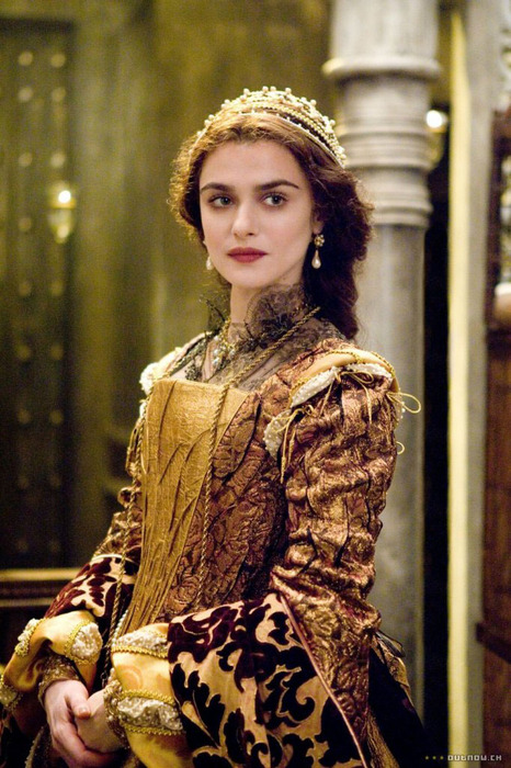 Rachel Weisz as Queen Isabela