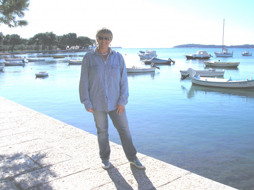 travel is a great topic to write about that is always popular.