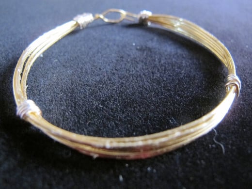 Wire wrapped jewelry patterns: wire wrapped bangle bracelet