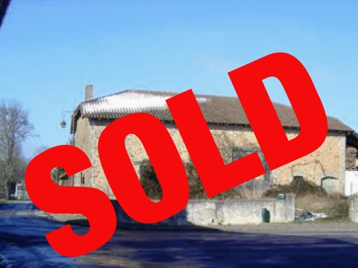 House (sold) in Centre of Videix