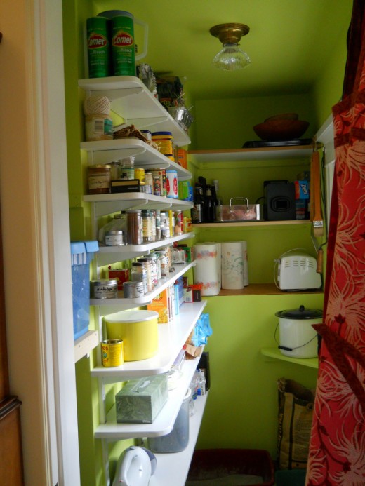 Keeping your pantry stocked with healthy foods is vital for a healthy lifestyle!