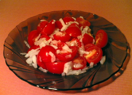 Easy and Beautiful Salad using Cherry Tomatoes