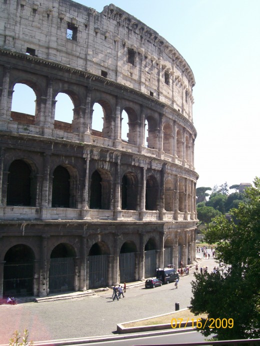 The outside of The Roman Coliseum
