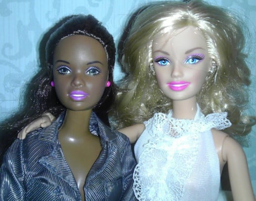 Two Barbie dolls in love