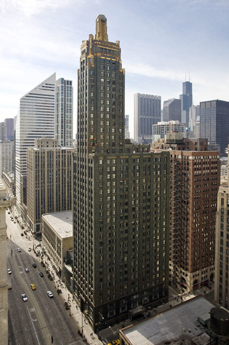 Chicago Architecture Tour: The Historic Hotels of Michigan Avenue (Part 2)