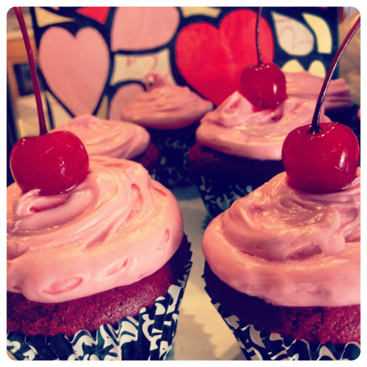homemade red velvet cupcakes