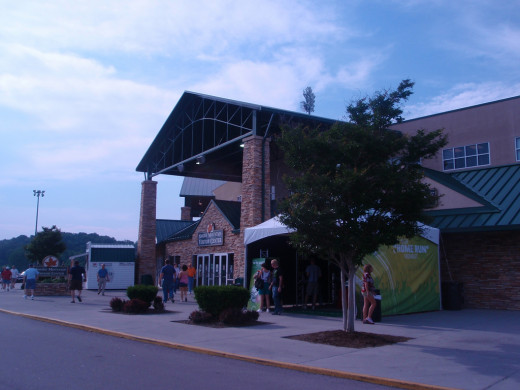 Smokies Park - Home of the Tennessee Smokies - AA Afiliate of the Chicago Cubs