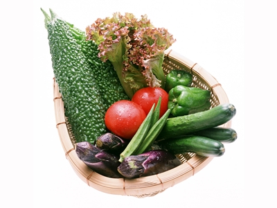 Green vegetables contain antioxidants and high in fiber helping your weight loss program