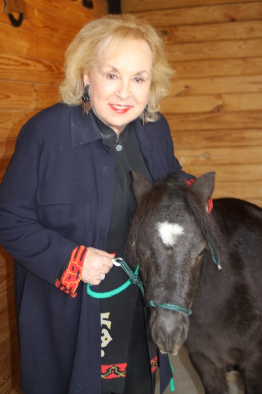 Doris Roberts, five-time Emmy winner best known for her work on the hit TV show "Everybody Loves Raymond," is a supporter of Midnite and Ranch Hand Rescue.