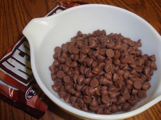 chocolate chips and microwavable bowl