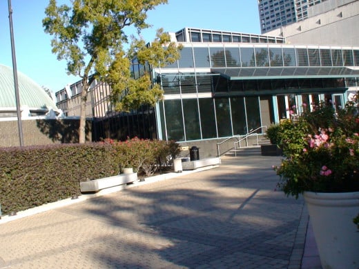 The Houston Museum of Natural Science (HMNS)