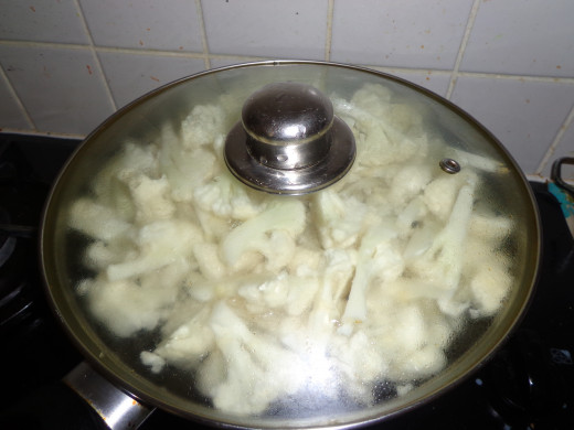 Cauliflower boiling in water