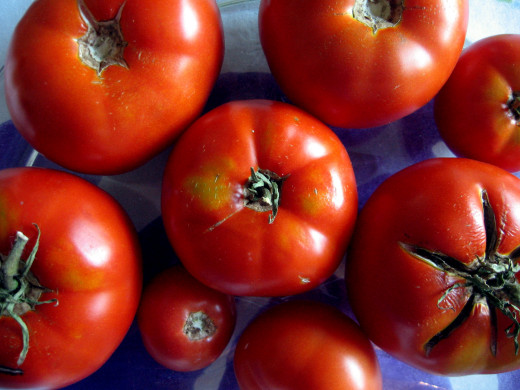 Start with the best ripe and juicy tomatoes you can find. 