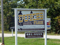 Tennessee- Horses, waterfalls, and Dukes Country Kitchen