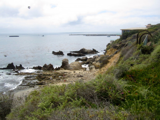 From the pathway, looking down on the north end of Little Corona Del Mar