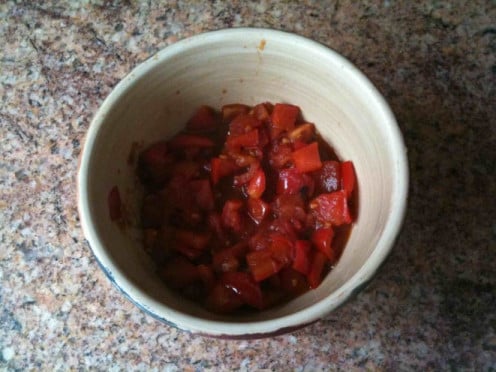 tomato, red bell pepper