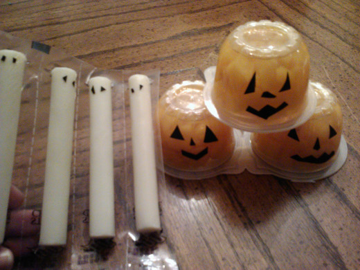 These treats are easy to custom make!  Just add eyes and faces with either black electrical tape or permanent markers!