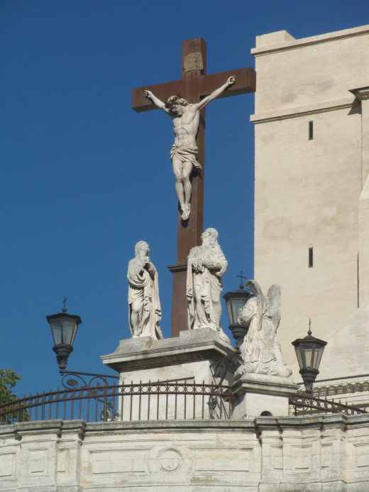 Crucifix in the city of Avignon