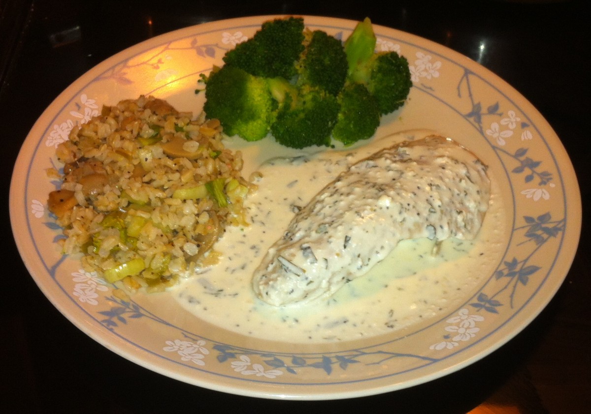 Poached Chicken with Tarragon Yogurt Sauce, Brown Rice & Vegetable Medley,                           Steamed Broccoli 