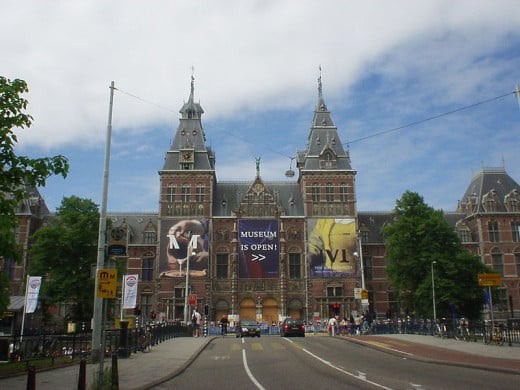The Rijksmuseum in Amsterdam, Netherlands was photographed by  Beatriz Busaniche in June 2005.