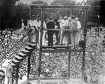 THE LAST PUBLIC EXECUTION IN AMERICA ~ August 14, 1936 @ http://www.geocities.com/lastpublichang/