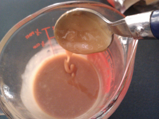 Stir the caramel until smooth and creamy! 