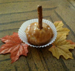 Easy To Make Caramel Apple Muffins