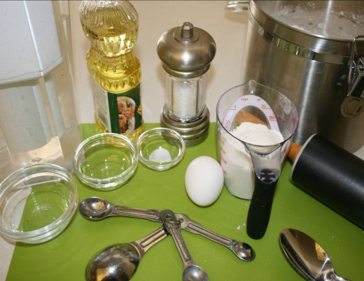 Few and simple ingredients to make tasty homemade noodles!