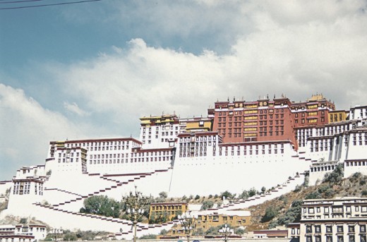 Te Potala Palace-Lhasa